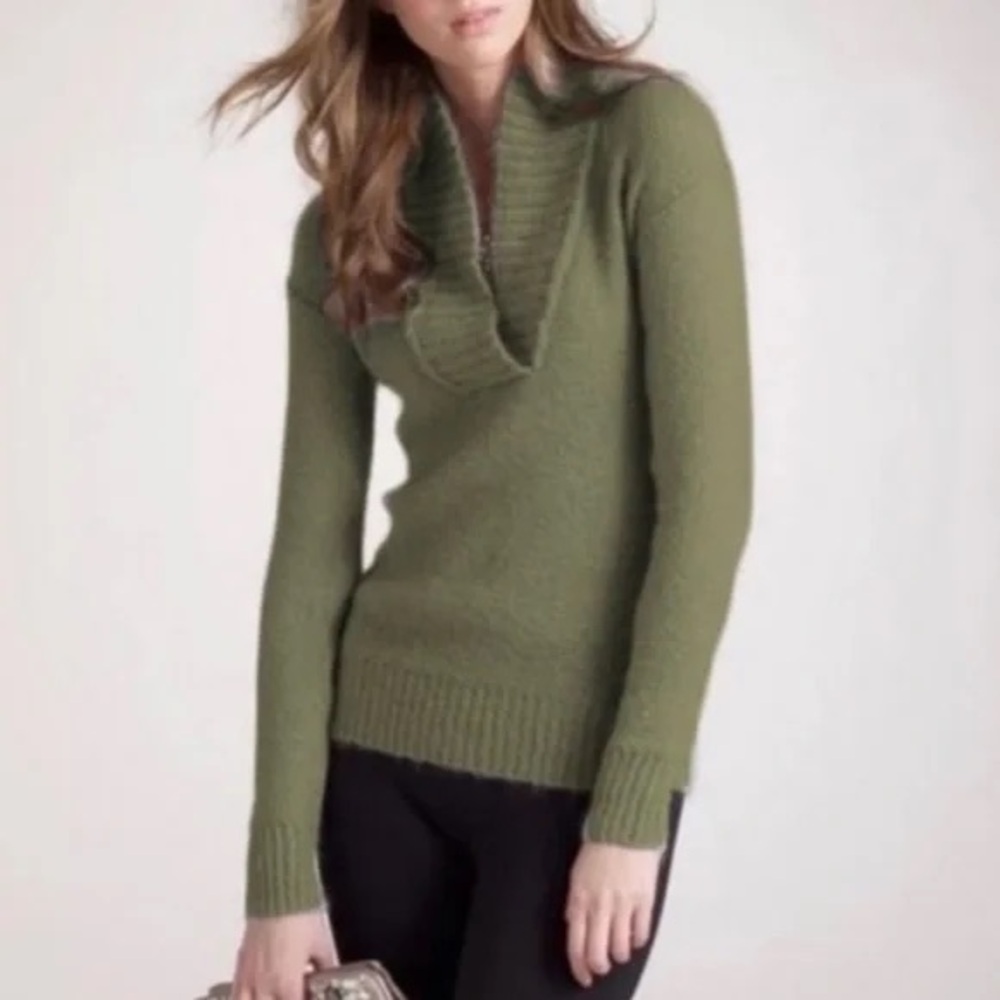Only Mine | Olive Green 2-Ply Cashmere Turtleneck Sweater